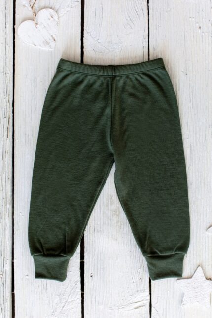 Kelnytės kūdikiui iš 100% merino vilnos, žalios spalvos, švelnios ir patogios kasdienai