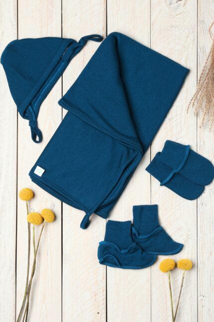 dovanų rinkinys naujagimiui iš merino vilnos